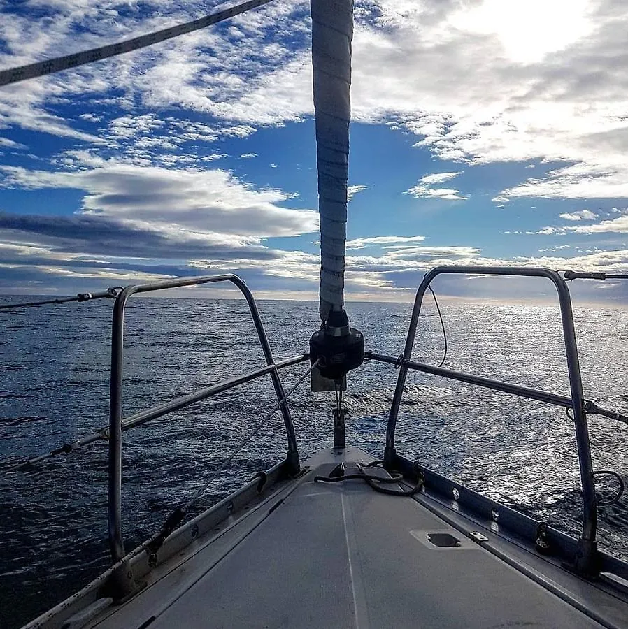 Velero En Port Forum Sail Boat 바르셀로나 보트호텔